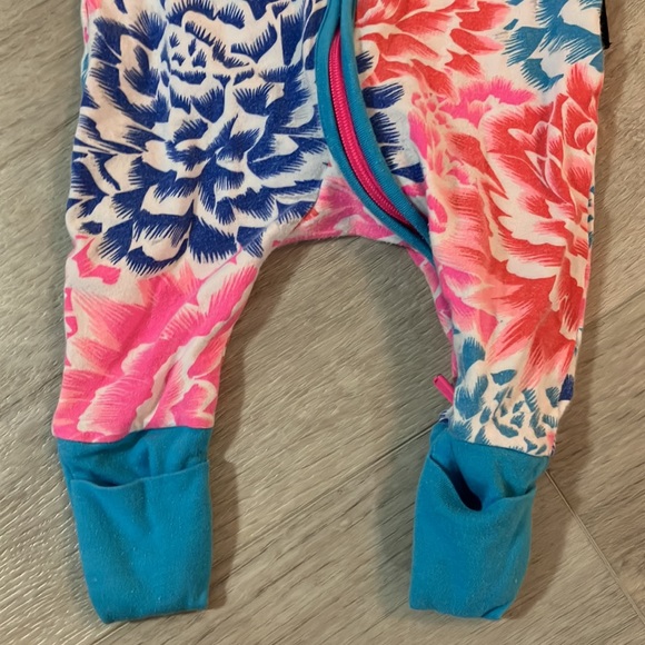 Bonds Newborn Wondersuit . Size 0000 . - Picture 3 of 5